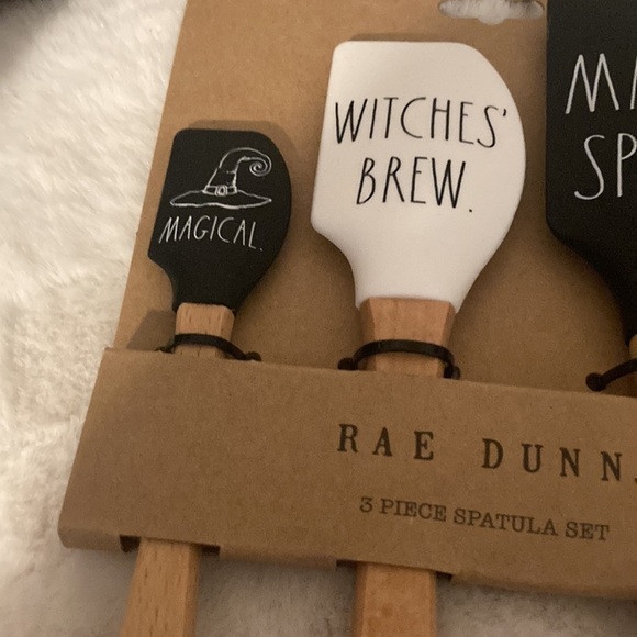 Rae Dunn Halloween Spatulas - Picture 3 of 8